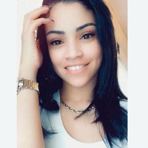 Meet your Posher, Wilmarie